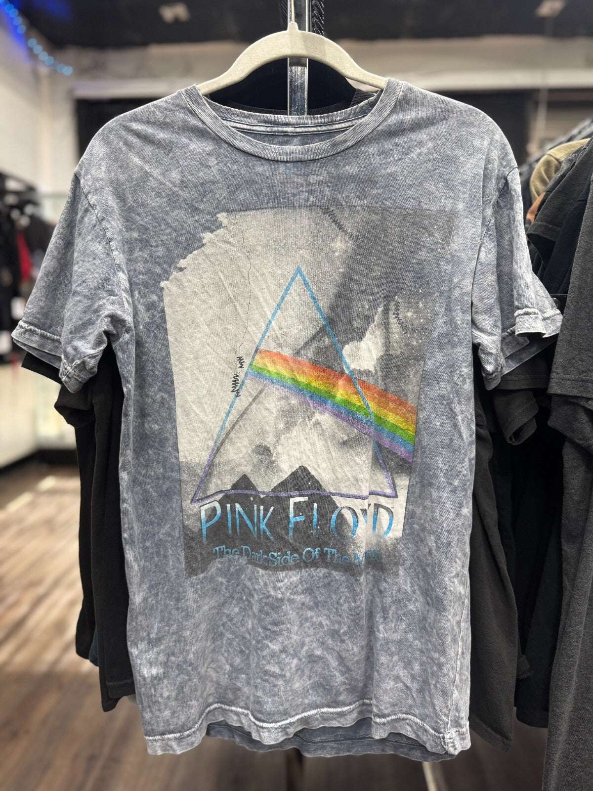 Vintage Pink Floyd Dark Side of the Moon Band T-Shirt Size Medium Gray Graphic